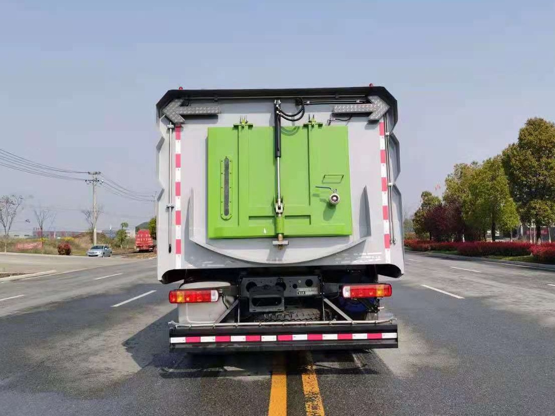16-Cubic-Meter Sweeper-Washer Truck 5