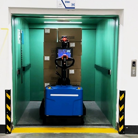 LXT20-D AGV 2